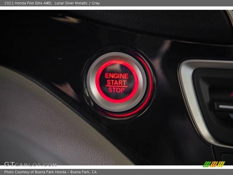 Lunar Silver Metallic / Gray 2021 Honda Pilot Elite AWD