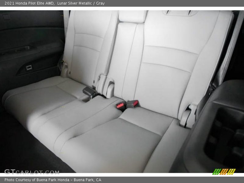 Lunar Silver Metallic / Gray 2021 Honda Pilot Elite AWD