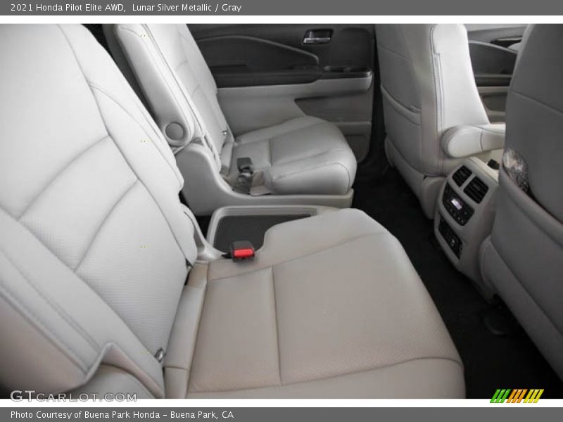 Lunar Silver Metallic / Gray 2021 Honda Pilot Elite AWD