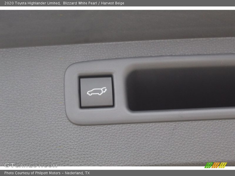 Blizzard White Pearl / Harvest Beige 2020 Toyota Highlander Limited