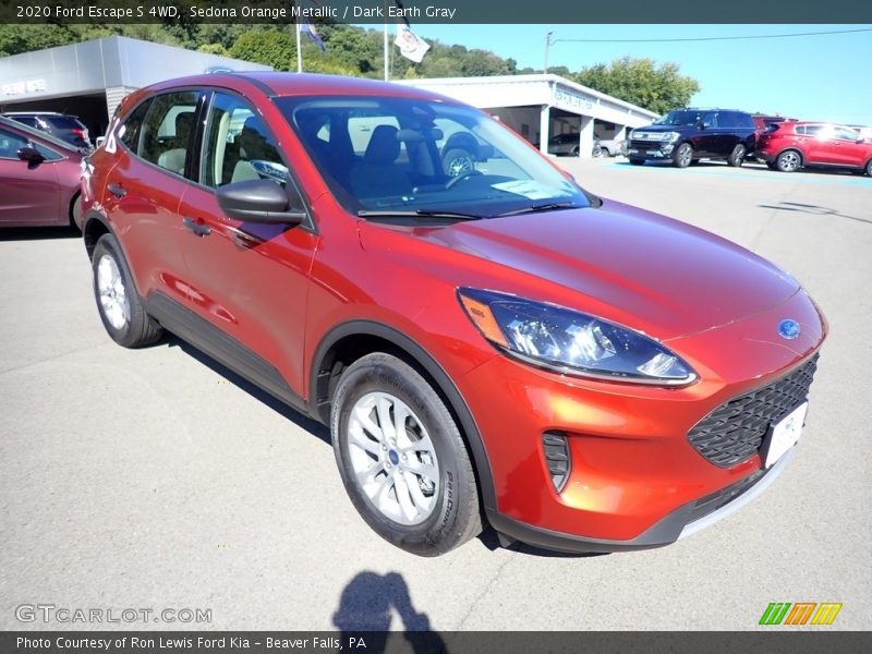 Front 3/4 View of 2020 Escape S 4WD