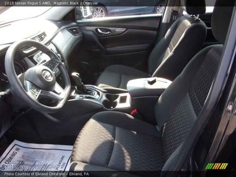 Magnetic Black / Charcoal 2018 Nissan Rogue S AWD