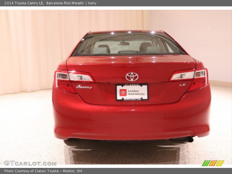 Barcelona Red Metallic / Ivory 2014 Toyota Camry LE