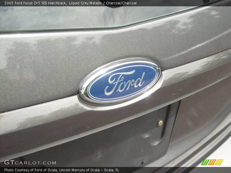 Liquid Grey Metallic / Charcoal/Charcoal 2005 Ford Focus ZX5 SES Hatchback