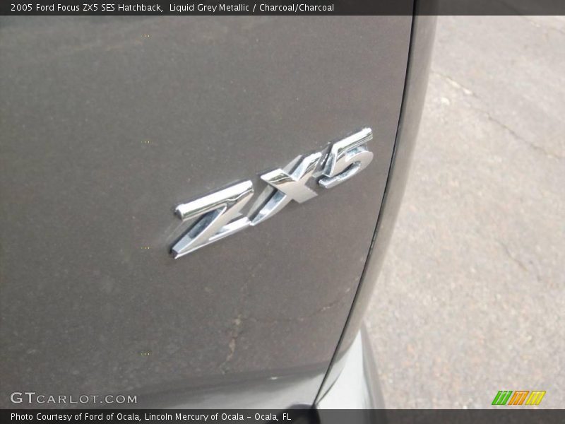 Liquid Grey Metallic / Charcoal/Charcoal 2005 Ford Focus ZX5 SES Hatchback