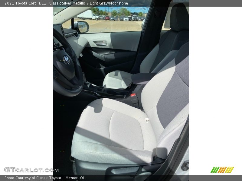 Classic Silver Metallic / Light Gray/Moonstone 2021 Toyota Corolla LE