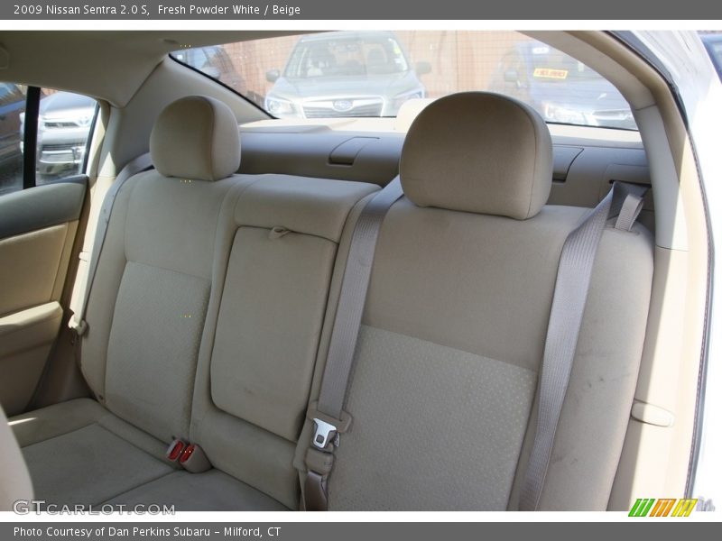 Fresh Powder White / Beige 2009 Nissan Sentra 2.0 S