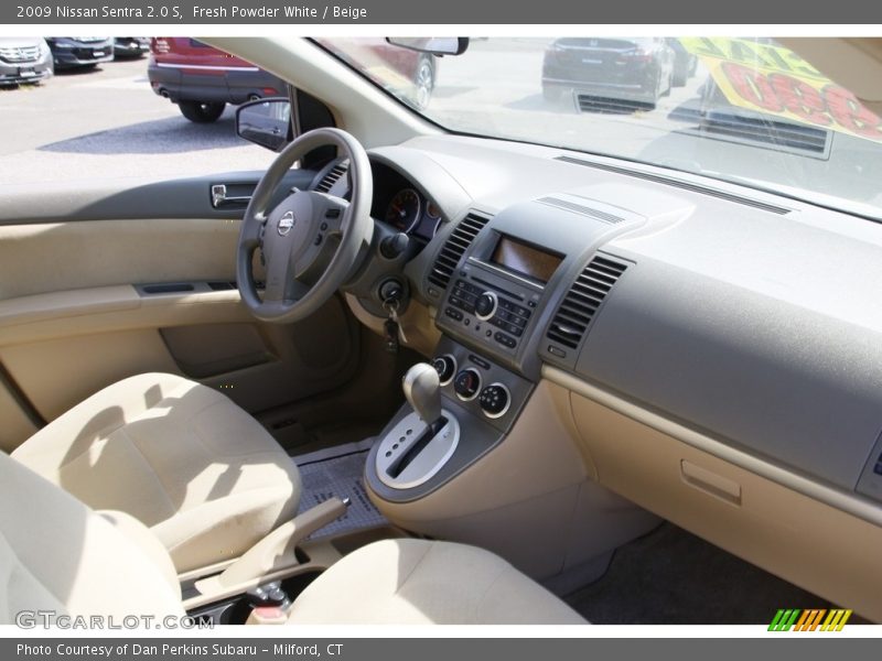 Fresh Powder White / Beige 2009 Nissan Sentra 2.0 S