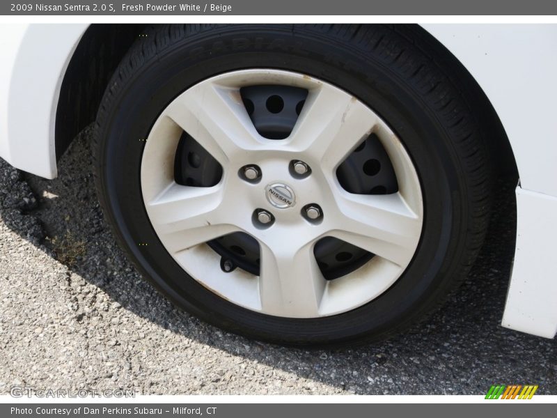 Fresh Powder White / Beige 2009 Nissan Sentra 2.0 S