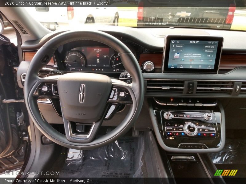 Dashboard of 2020 Corsair Reserve AWD