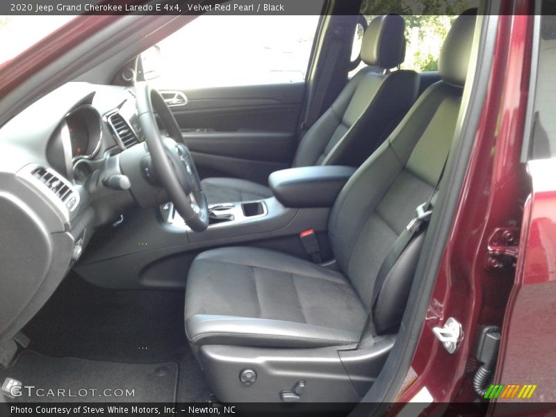 Velvet Red Pearl / Black 2020 Jeep Grand Cherokee Laredo E 4x4