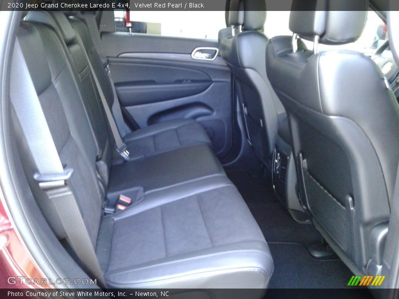 Velvet Red Pearl / Black 2020 Jeep Grand Cherokee Laredo E 4x4
