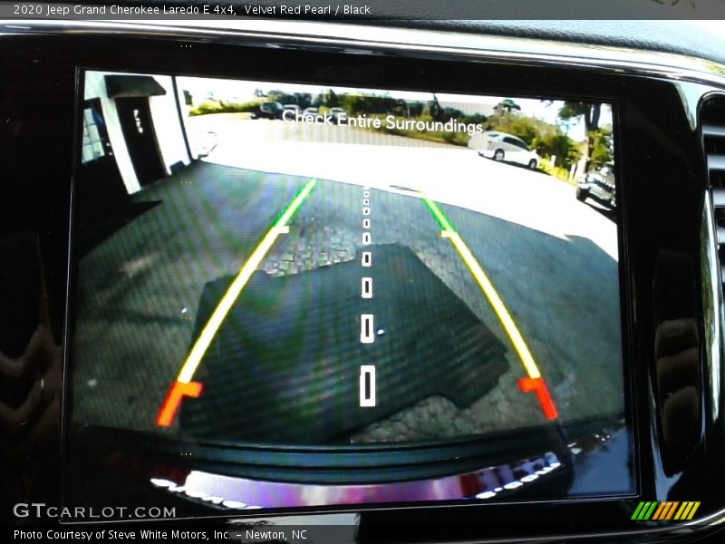 Velvet Red Pearl / Black 2020 Jeep Grand Cherokee Laredo E 4x4