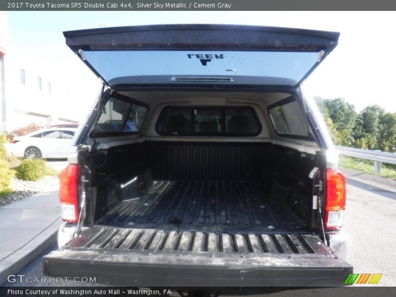 Silver Sky Metallic / Cement Gray 2017 Toyota Tacoma SR5 Double Cab 4x4