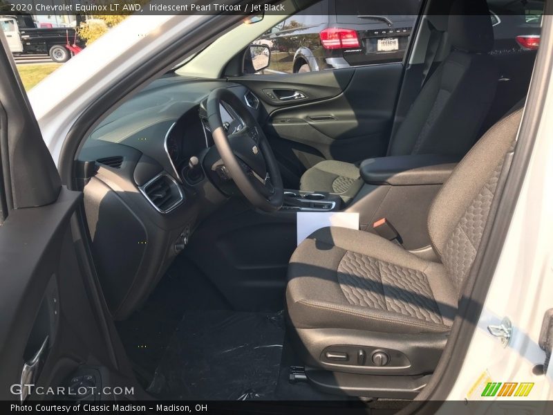 Iridescent Pearl Tricoat / Jet Black 2020 Chevrolet Equinox LT AWD