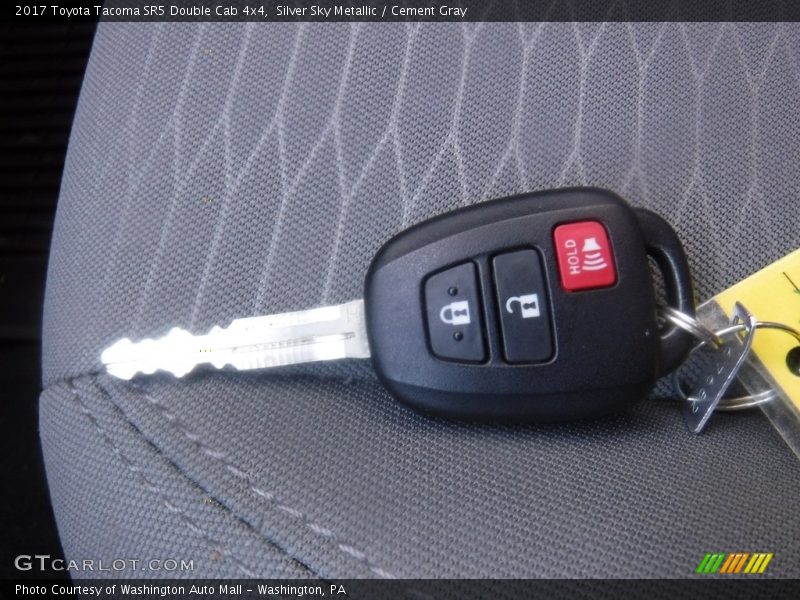 Silver Sky Metallic / Cement Gray 2017 Toyota Tacoma SR5 Double Cab 4x4