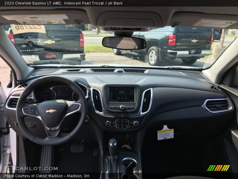 Iridescent Pearl Tricoat / Jet Black 2020 Chevrolet Equinox LT AWD