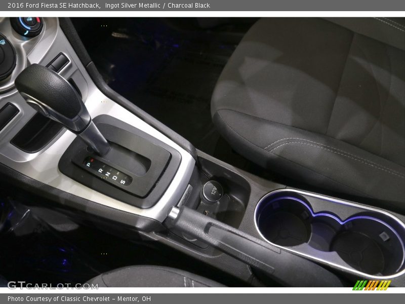 Ingot Silver Metallic / Charcoal Black 2016 Ford Fiesta SE Hatchback