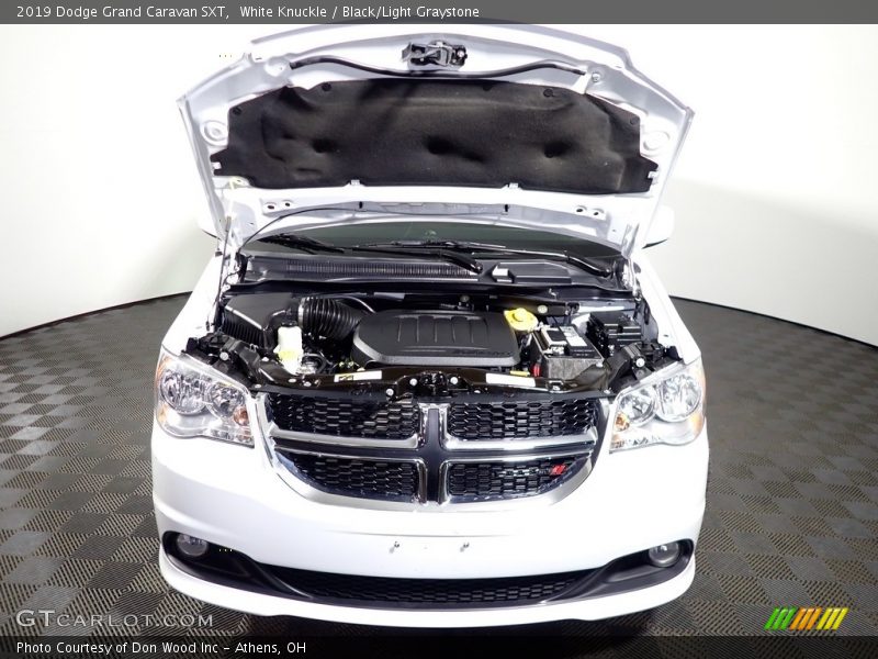 White Knuckle / Black/Light Graystone 2019 Dodge Grand Caravan SXT