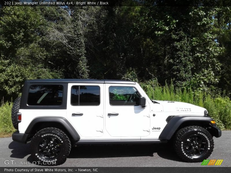 Bright White / Black 2021 Jeep Wrangler Unlimited Willys 4x4