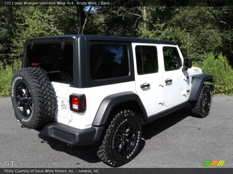 Bright White / Black 2021 Jeep Wrangler Unlimited Willys 4x4