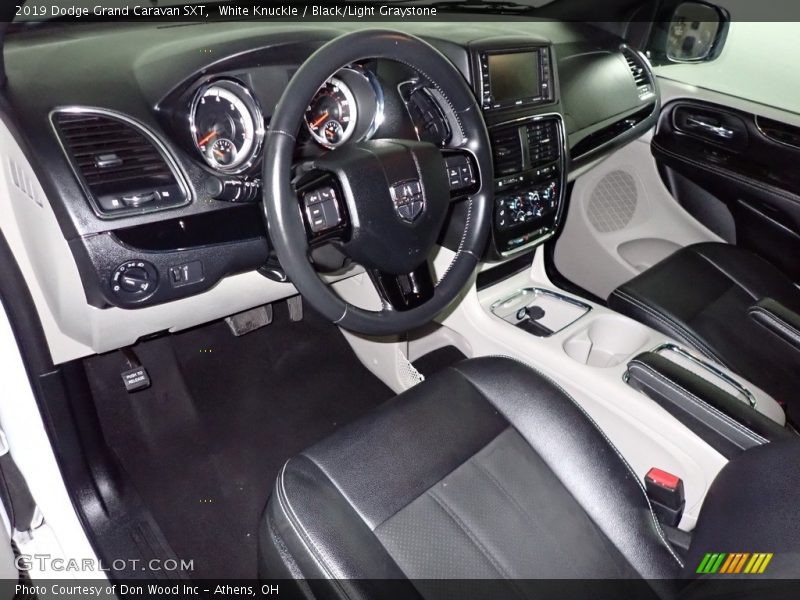 White Knuckle / Black/Light Graystone 2019 Dodge Grand Caravan SXT