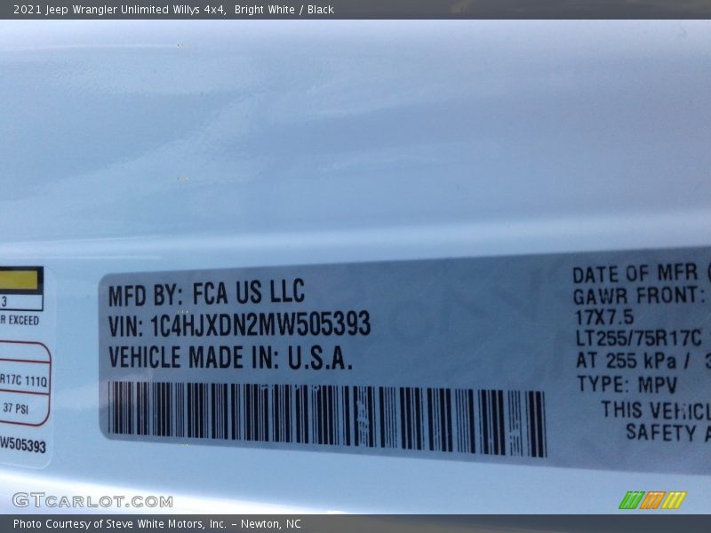 Bright White / Black 2021 Jeep Wrangler Unlimited Willys 4x4