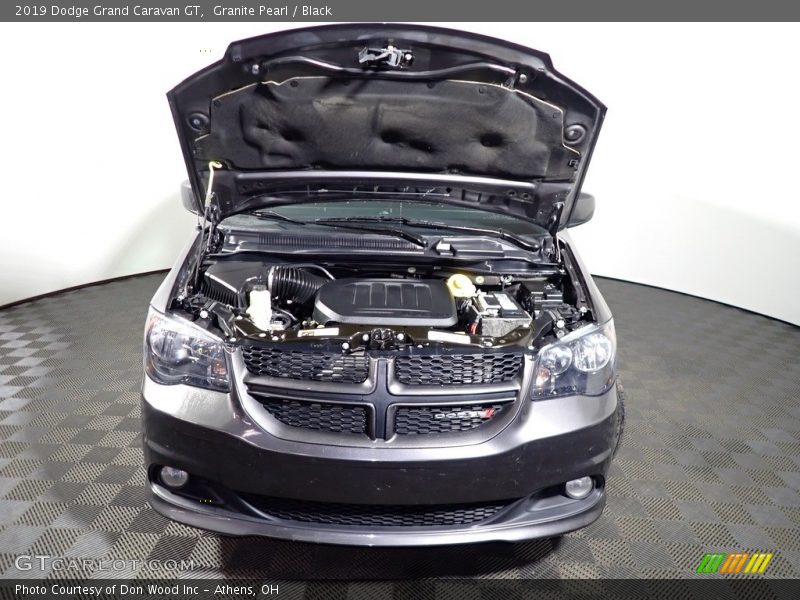 Granite Pearl / Black 2019 Dodge Grand Caravan GT