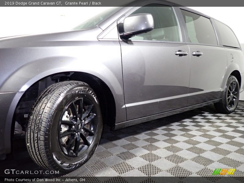 Granite Pearl / Black 2019 Dodge Grand Caravan GT