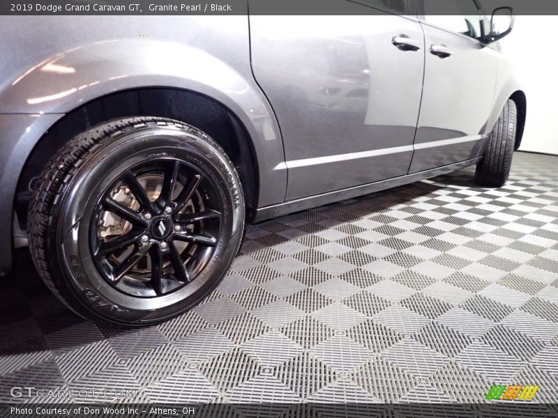 Granite Pearl / Black 2019 Dodge Grand Caravan GT