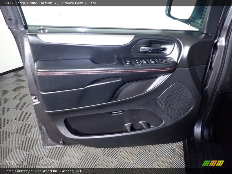 Granite Pearl / Black 2019 Dodge Grand Caravan GT