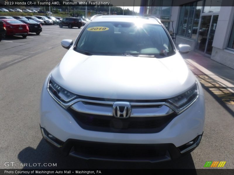 Platinum White Pearl / Ivory 2019 Honda CR-V Touring AWD