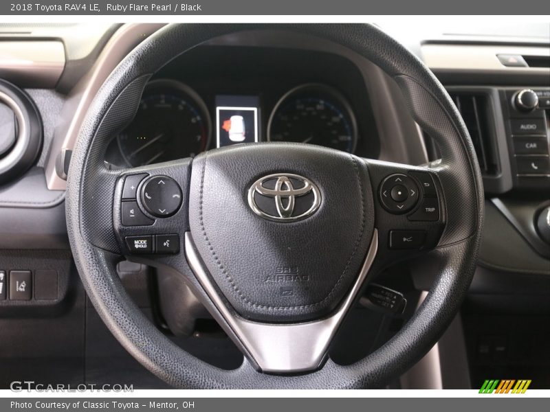Ruby Flare Pearl / Black 2018 Toyota RAV4 LE