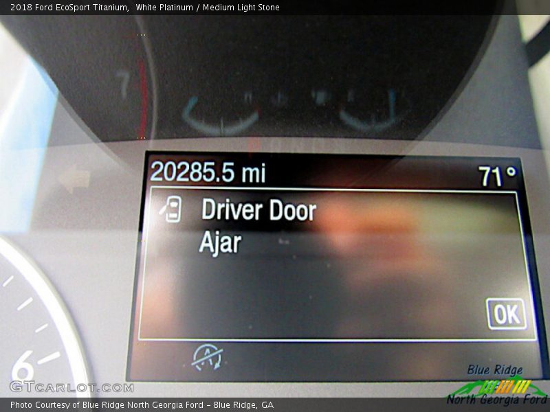 White Platinum / Medium Light Stone 2018 Ford EcoSport Titanium