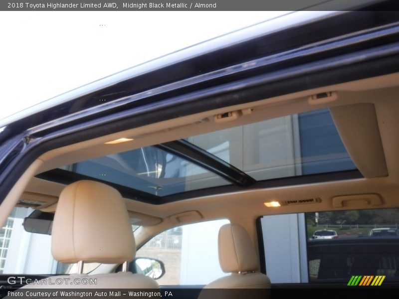 Midnight Black Metallic / Almond 2018 Toyota Highlander Limited AWD