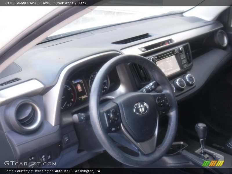 Super White / Black 2018 Toyota RAV4 LE AWD
