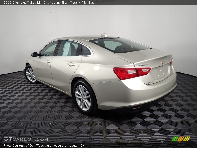 Champagne Silver Metallic / Jet Black 2016 Chevrolet Malibu LT