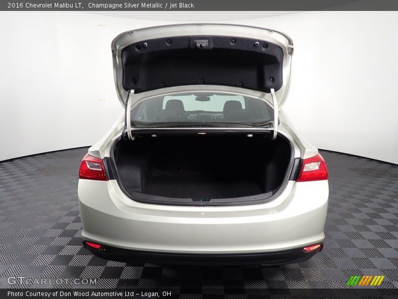 Champagne Silver Metallic / Jet Black 2016 Chevrolet Malibu LT