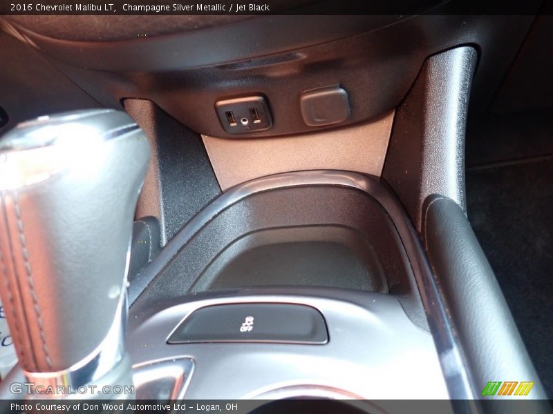 Champagne Silver Metallic / Jet Black 2016 Chevrolet Malibu LT