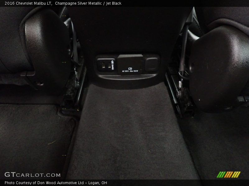 Champagne Silver Metallic / Jet Black 2016 Chevrolet Malibu LT