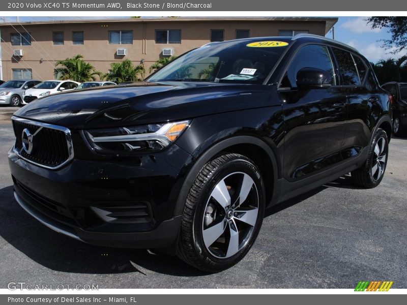 Black Stone / Blond/Charcoal 2020 Volvo XC40 T5 Momentum AWD