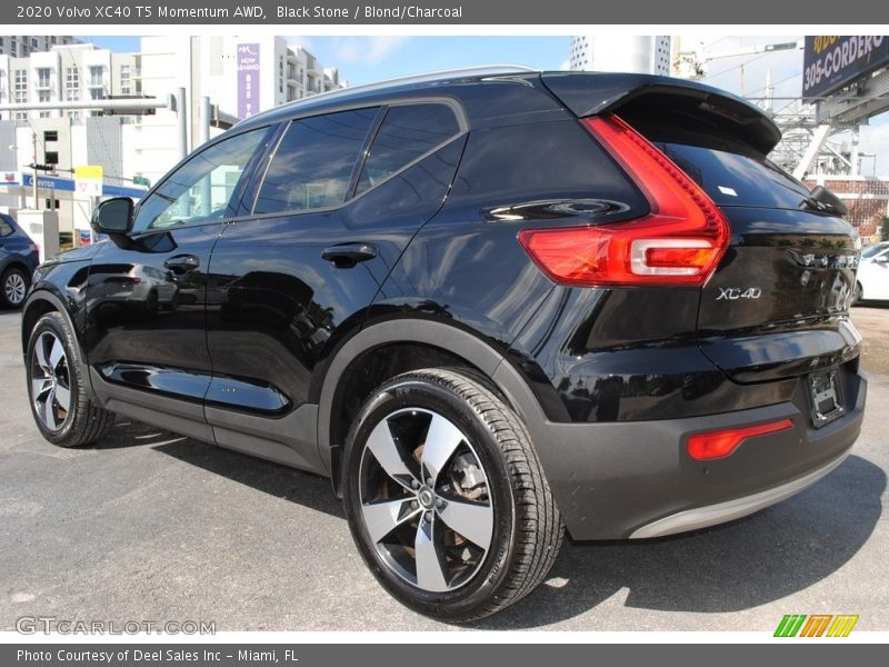 Black Stone / Blond/Charcoal 2020 Volvo XC40 T5 Momentum AWD