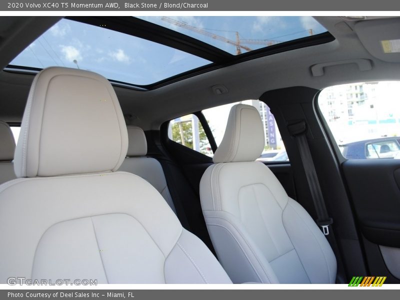 Black Stone / Blond/Charcoal 2020 Volvo XC40 T5 Momentum AWD