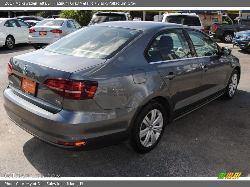 Platinum Gray Metallic / Black/Palladium Gray 2017 Volkswagen Jetta S