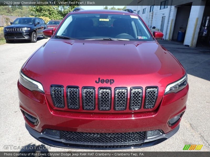 Velvet Red Pearl / Black 2020 Jeep Cherokee Altitude 4x4