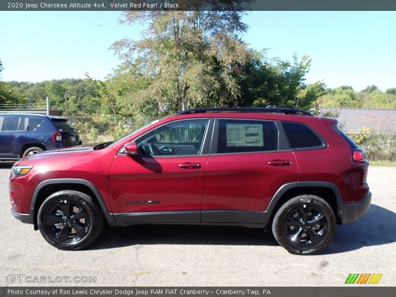 Velvet Red Pearl / Black 2020 Jeep Cherokee Altitude 4x4