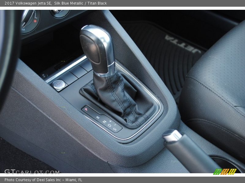Silk Blue Metallic / Titan Black 2017 Volkswagen Jetta SE
