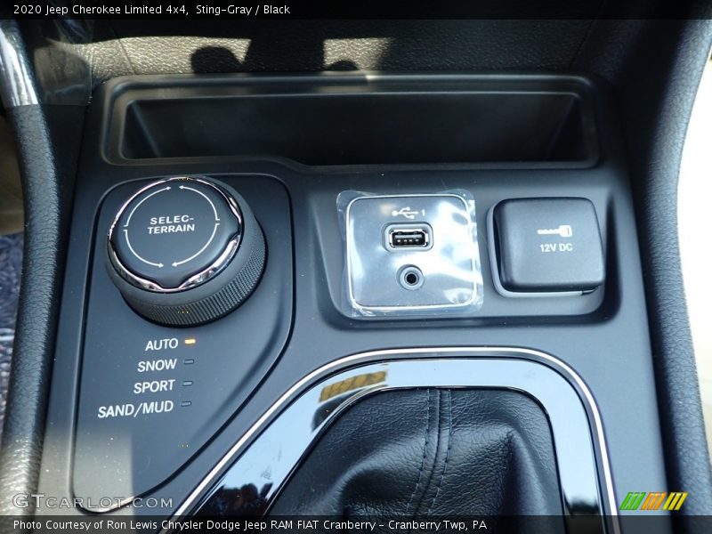 Sting-Gray / Black 2020 Jeep Cherokee Limited 4x4