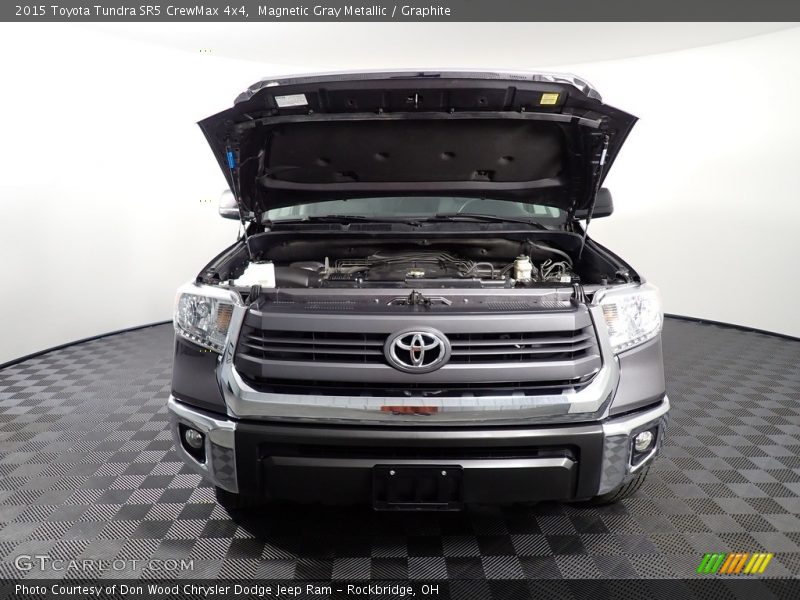 Magnetic Gray Metallic / Graphite 2015 Toyota Tundra SR5 CrewMax 4x4