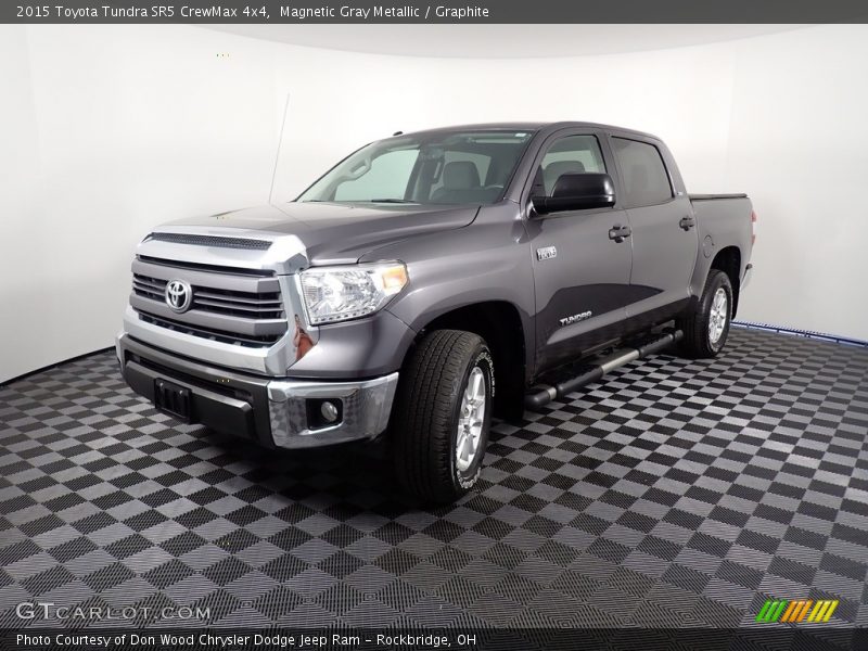 Magnetic Gray Metallic / Graphite 2015 Toyota Tundra SR5 CrewMax 4x4